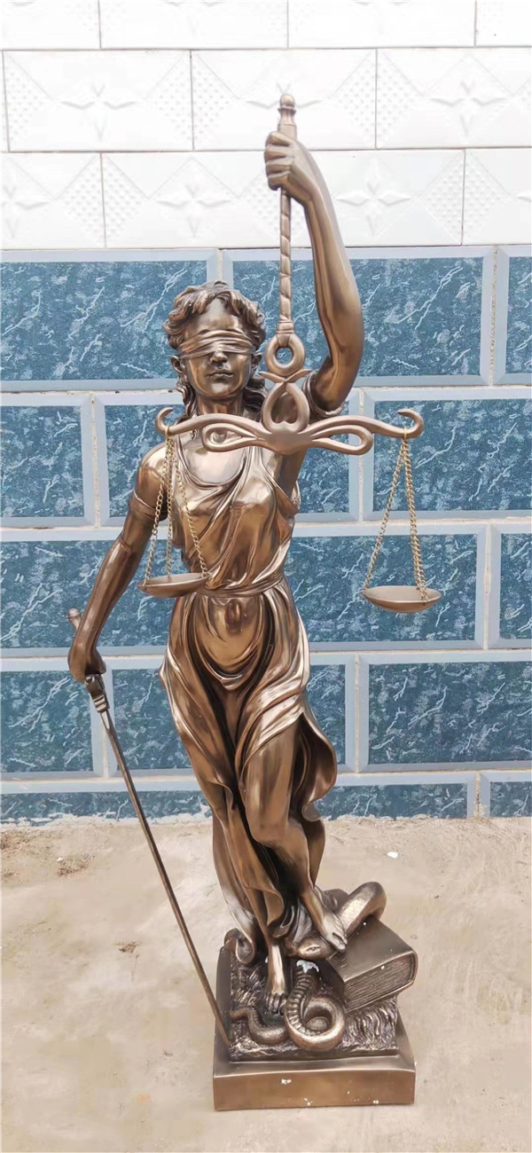 正义女神雕塑