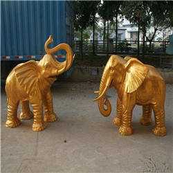 广场铜大象
