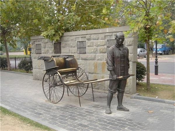 黄包车雕塑