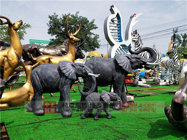 玻璃钢大象.jpg 玻璃钢大象.jpg