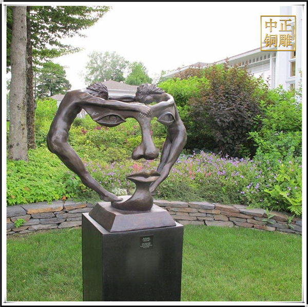 抽象人脸雕塑.jpg 抽象人脸雕塑.jpg