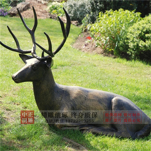 玻璃钢仿铜小鹿雕塑.jpg 玻璃钢仿铜小鹿雕塑.jpg