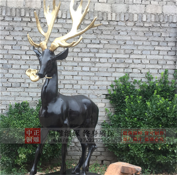 卡通铜鹿雕塑.png 卡通铜鹿雕塑.png