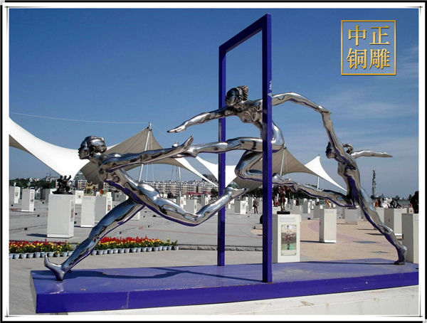 广场不锈钢雕塑.jpg 广场不锈钢雕塑.jpg