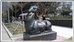 公园十二生肖雕塑