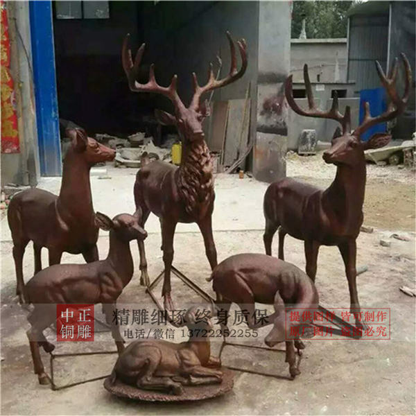 城市公园群鹿铸造.jpg 城市公园群鹿铸造.jpg