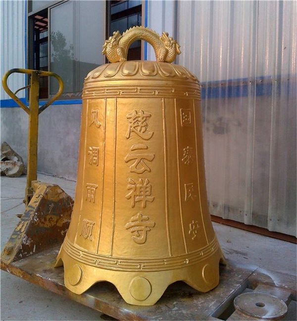 景区撞钟.jpg 景区撞钟.jpg