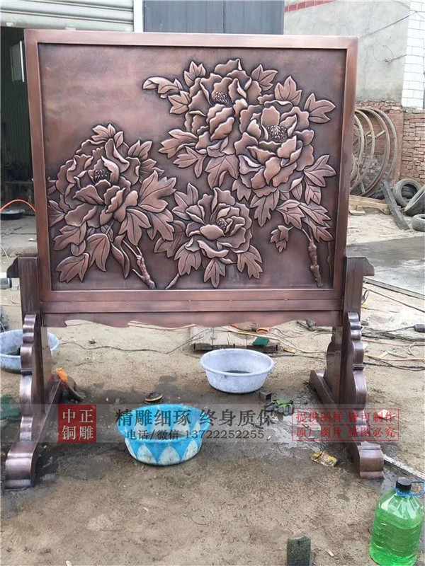 铜浮雕屏风.jpg 铜浮雕屏风.jpg