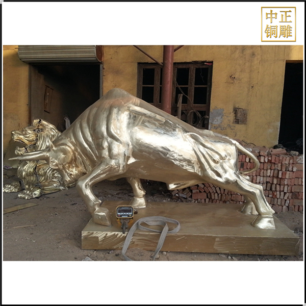 铸黄铜拓荒牛雕塑