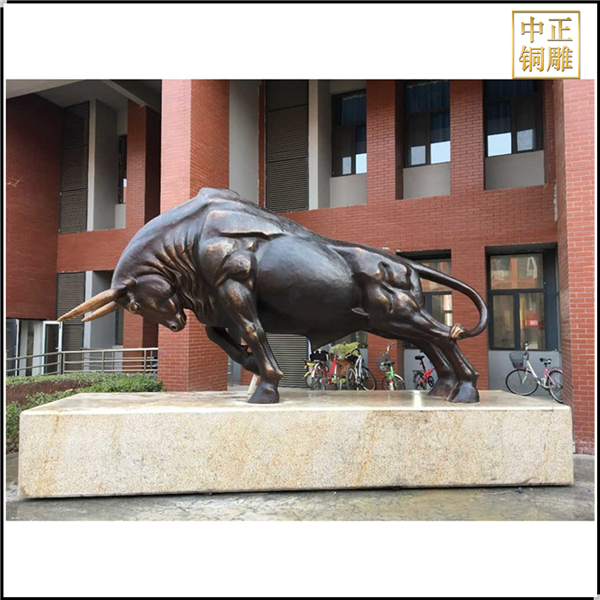 河南铜牛雕塑厂家