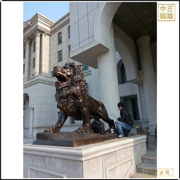 大型酒店铜狮子雕塑铸造