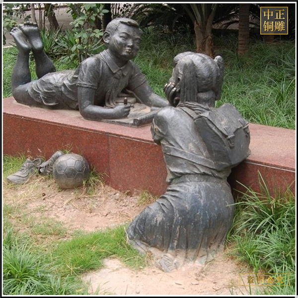 校园小孩铜雕塑