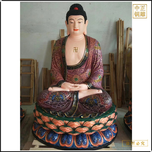 彩绘贴金释迦牟尼佛铜像
